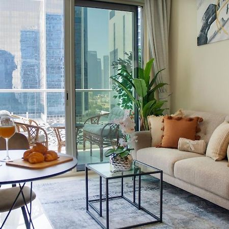 Vera Residences By Damac I 1Br Luxury Aparthotel ドバイ エクステリア 写真