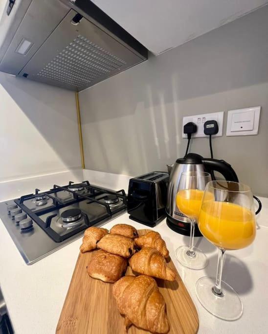 Vera Residences By Damac I 1Br Luxury Aparthotel ドバイ エクステリア 写真